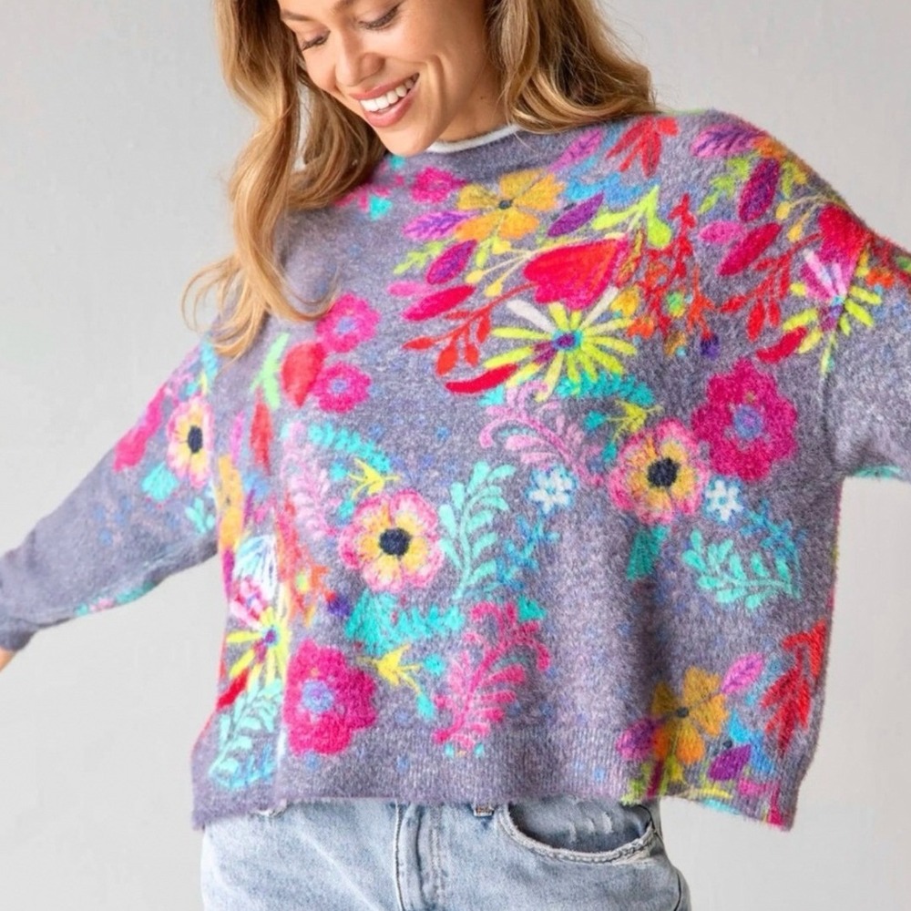Natural Life Cashmere like Floral Mock Neck Sweated Medium Purple Multi Fuzzy